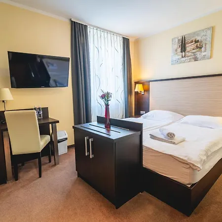 Hotel Admiral 3*