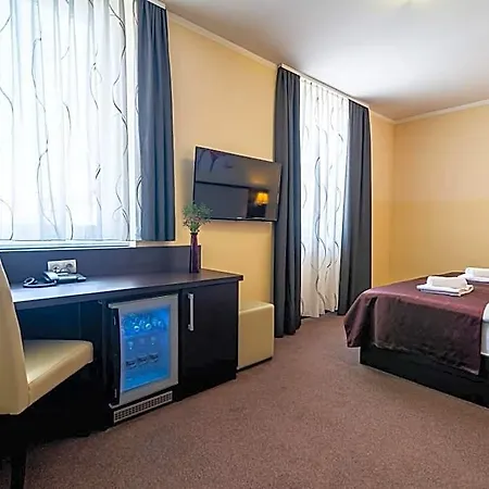 Admiral Hotel 3*